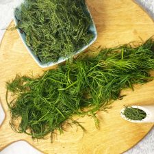 شوید خشک شده 100 گرمی ممتاز قلب سبز